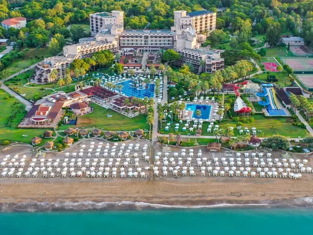 фото отеля Crystal Tat Beach Golf Resort & Spa (ex. Barcelo Tat Beach Golf & Resort) изображение №1