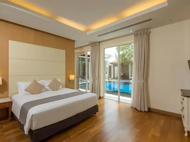 фото отеля Splash Beach Resort (ex. Grand West Sands Resort & Villas; Centara West Sands Phuket) изображение №53