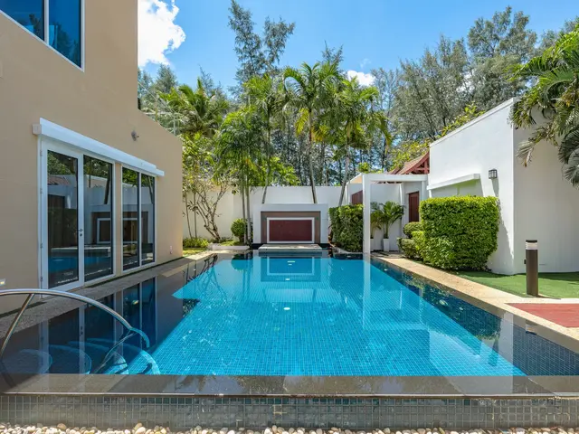 фото Splash Beach Resort (ex. Grand West Sands Resort & Villas; Centara West Sands Phuket) изображение №50