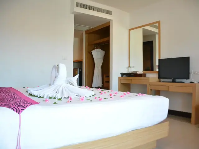 фотографии отеля Zephyr Grand Hotel (ex. The Three By APK) изображение №11