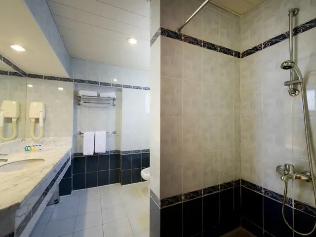 фотографии Amphoras Beach (ex. Shores Amphoras Resort; Otium Hotel Amphoras Sharm) изображение №8