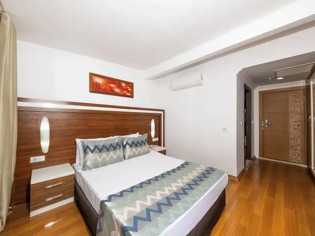 фотографии Jura Hotels Kemer Resort (ex. Royal Towers Kiris; Palmet Resort Kiris; Royal Roxy Resort) изображение №4