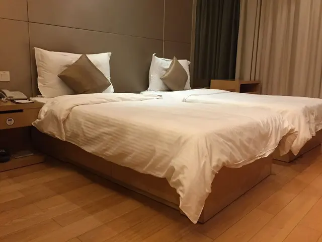 фото отеля Silin Residence Poly World Trading Center изображение №17