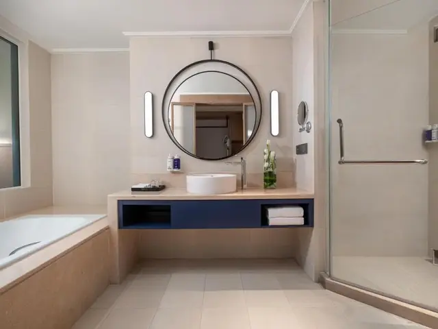 фото Voco Guangzhou Shifu By IHG (ex. Holiday Inn Shifu) изображение №10