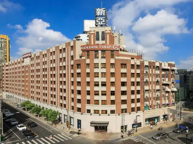 фото отеля Golden Tulip изображение №1