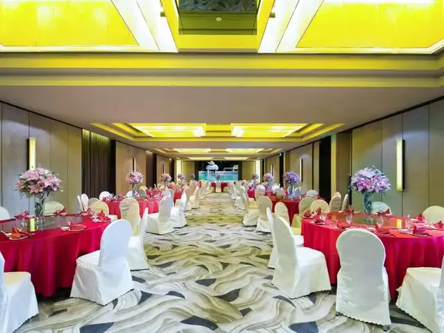 фото отеля Golden Tulip изображение №9