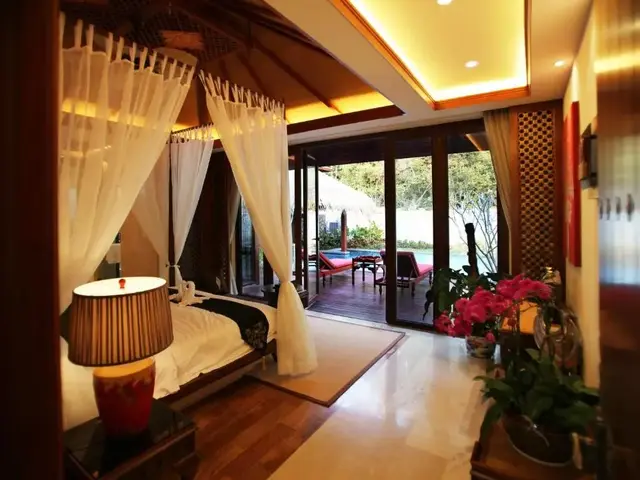 фото отеля Stony Brook Villa Jianguo Resort Sanya (Shixishu Jianguo Yalong Bay Resort) изображение №17