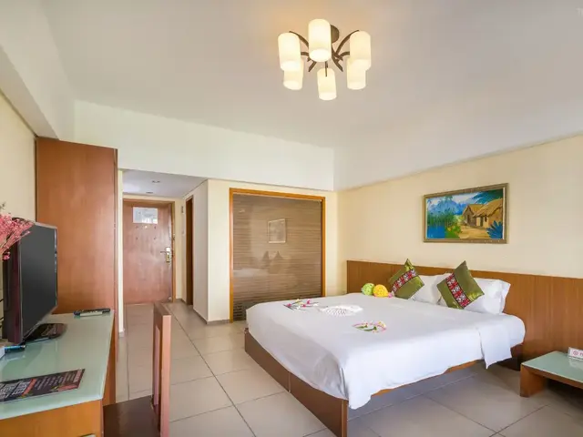 фотографии отеля J Hotel (ex. Yuhai International Resort; Azure Resort) изображение №3