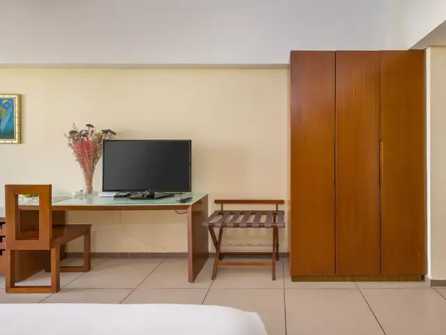 фото J Hotel (ex. Yuhai International Resort; Azure Resort) изображение №6