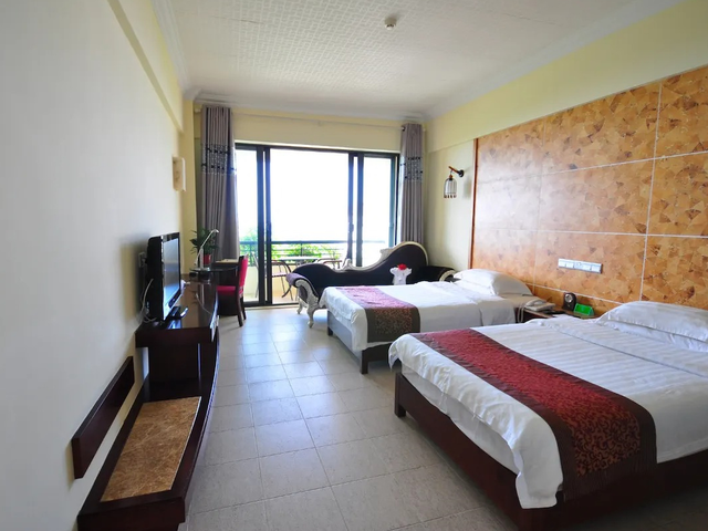 фото отеля Palm Beach Resort & Spa изображение №13