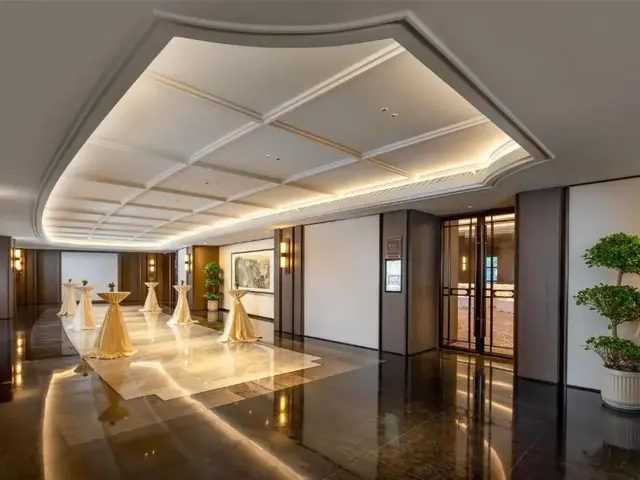 фото отеля Yuexiu Guangzhou, Curio Collection By Hilton изображение №13
