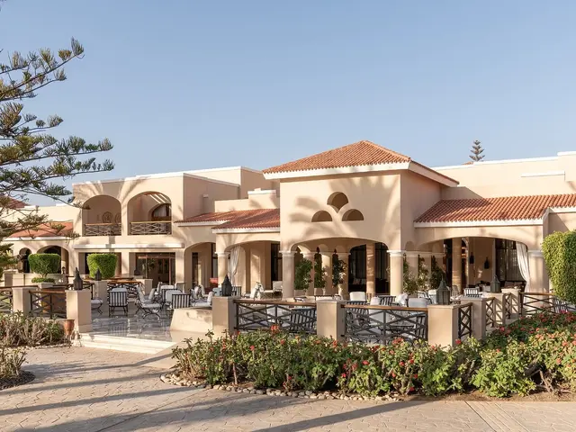 фотографии отеля Jaz Almaza Beach изображение №31