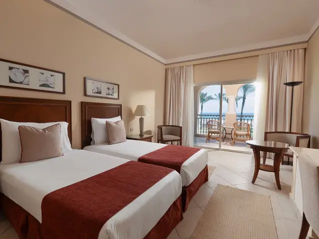 фотографии отеля Jaz Almaza Beach изображение №27