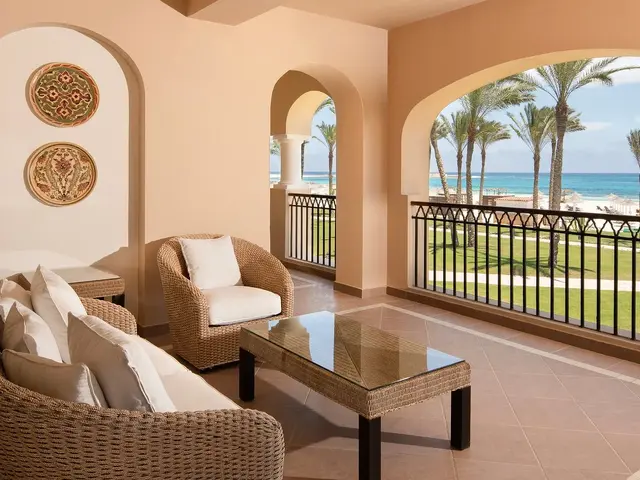 фото отеля Jaz Almaza Beach изображение №9