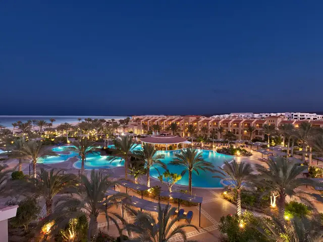 фотографии отеля Jaz Almaza Beach изображение №3