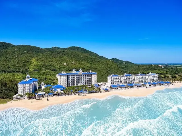 фото отеля Lan Rung Beach Resort изображение №1