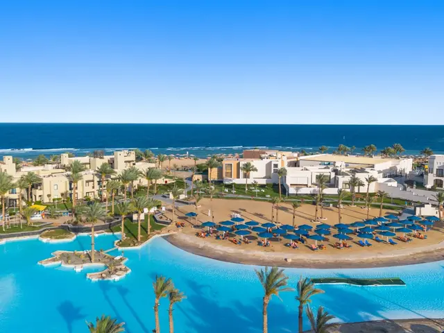 фото отеля Pickalbatros Sands Port Ghalib (ex. Port Ghalib Resort; Crowne Plaza Sahara Oasis Port Ghalib) изображение №5