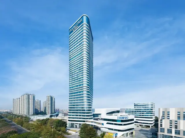 фото отеля Doubletree By Hilton Foshan Nanhai изображение №1