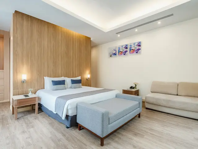 фотографии Splash Beach Resort (ex. Grand West Sands Resort & Villas; Centara West Sands Phuket) изображение №44