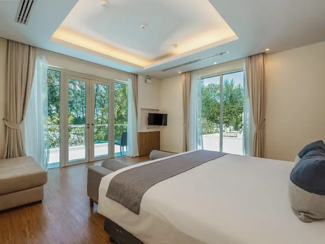 фото Splash Beach Resort (ex. Grand West Sands Resort & Villas; Centara West Sands Phuket) изображение №42