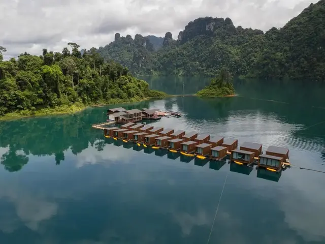 фото 360 Issara Floating Resort изображение №22