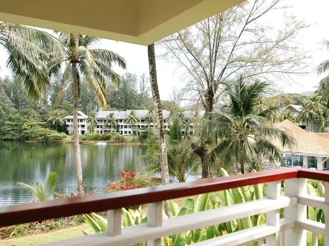 фото SAii Laguna Phuket (ex. Outrigger Laguna Phuket Beach Resort; Laguna Beach Resort) изображение №2