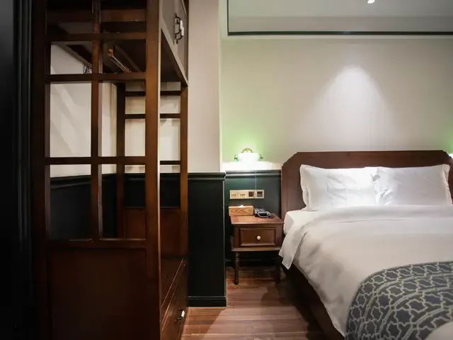 фото отеля Gem (Shanghai Bund Nanjing East Road Pedestrian Street Shop) изображение №57