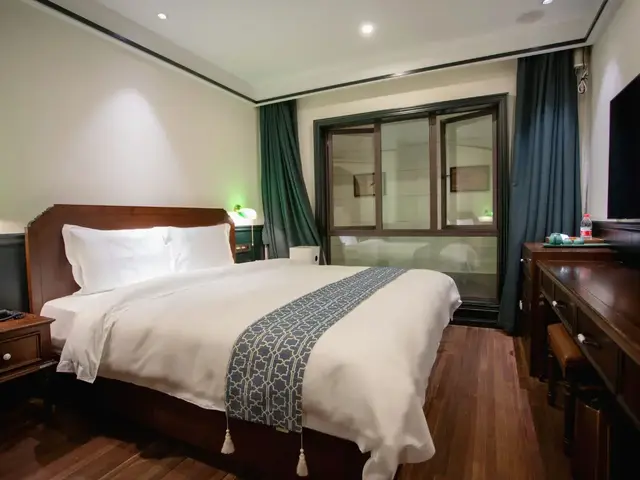 фотографии Gem (Shanghai Bund Nanjing East Road Pedestrian Street Shop) изображение №52