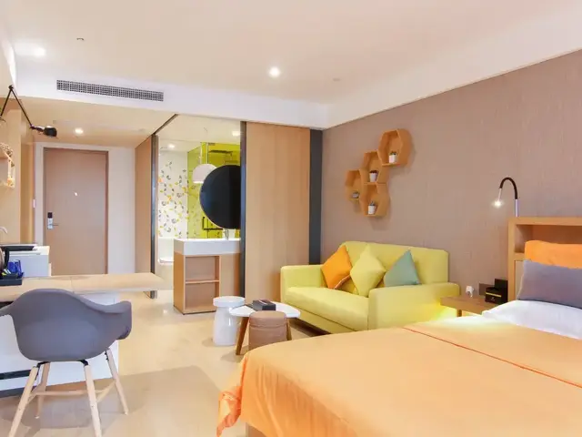 фото Gem (Shanghai Bund Nanjing East Road Pedestrian Street Shop) изображение №42