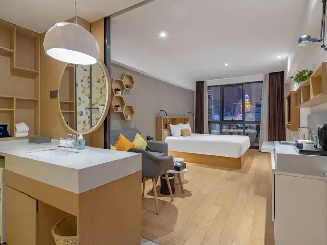 фотографии Gem (Shanghai Bund Nanjing East Road Pedestrian Street Shop) изображение №32