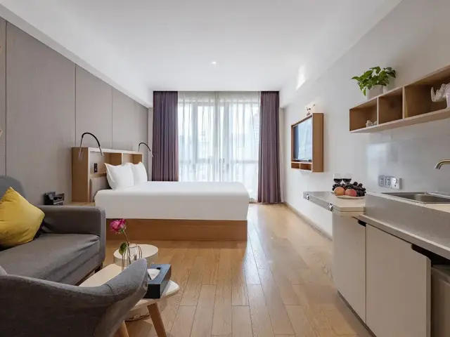 фото отеля Gem (Shanghai Bund Nanjing East Road Pedestrian Street Shop) изображение №13