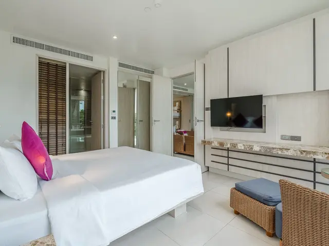 фото отеля Splash Beach Resort (ex. Grand West Sands Resort & Villas; Centara West Sands Phuket) изображение №37