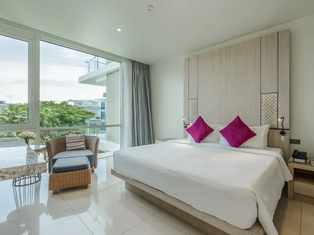 фотографии отеля Splash Beach Resort (ex. Grand West Sands Resort & Villas; Centara West Sands Phuket) изображение №39