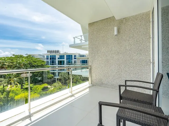 фотографии отеля Splash Beach Resort (ex. Grand West Sands Resort & Villas; Centara West Sands Phuket) изображение №35