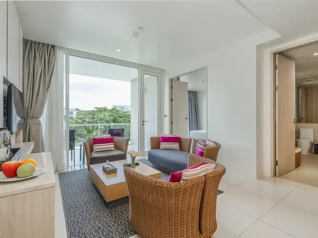 фотографии Splash Beach Resort (ex. Grand West Sands Resort & Villas; Centara West Sands Phuket) изображение №28