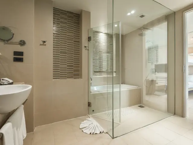 фото Splash Beach Resort (ex. Grand West Sands Resort & Villas; Centara West Sands Phuket) изображение №30