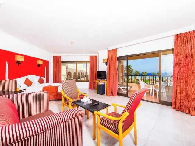 фотографии отеля Flamenco Beach & Resort изображение №7