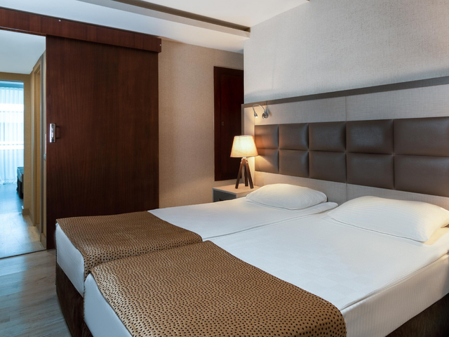 фото Ring Beach (ex. Nautilus Hotel) изображение №2