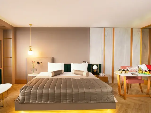 фотографии Sherwood Exclusive Lara изображение №4