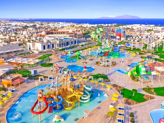 http://Pickalbatros%20Aqua%20Park%20Resort%20(ex.%20Albatros%20Aqua%20Park%20Sharm)