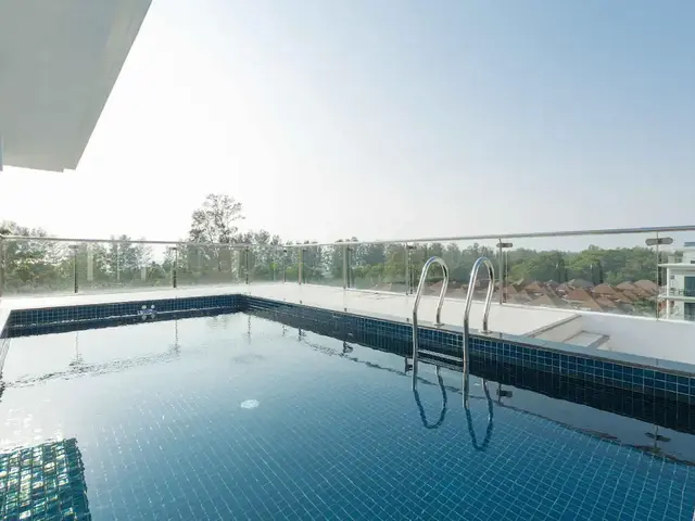 фотографии Splash Beach Resort (ex. Grand West Sands Resort & Villas; Centara West Sands Phuket) изображение №20