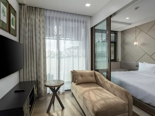 фото отеля The Proud Karon Beach Phuket Trademark Collection By Wyndham изображение №9