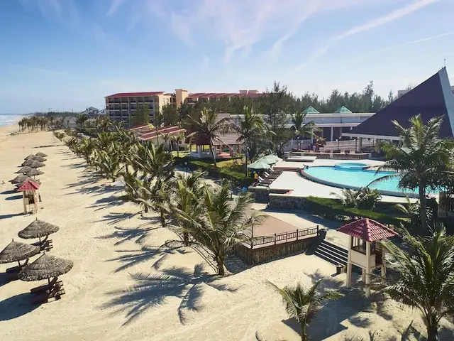 фото отеля Sandy Beach Non Nuoc Resort (ex. Centara Sandy Beach Resort Danang) изображение №1