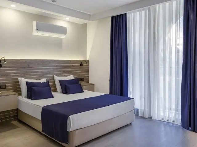 фотографии отеля Side Square изображение №3