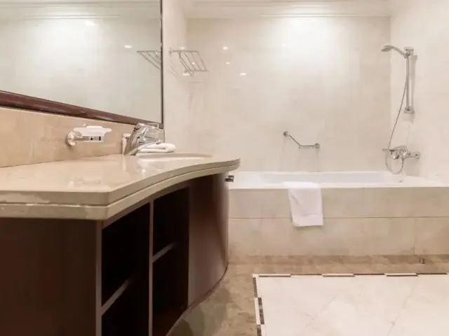 фото отеля Cresent Residence изображение №9