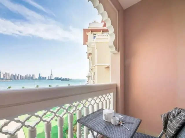 фото отеля Cresent Residence изображение №5