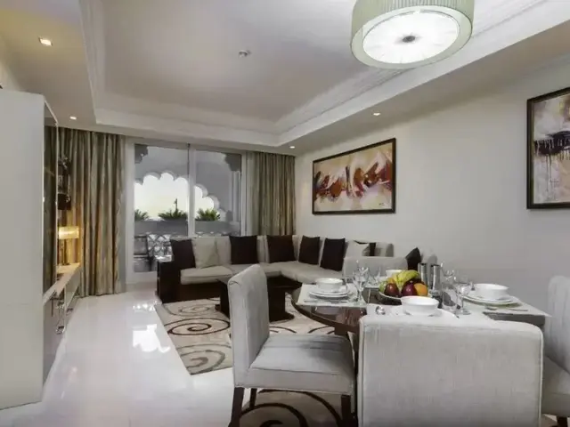 фотографии отеля Cresent Residence изображение №7