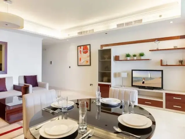 фото Cresent Residence изображение №2