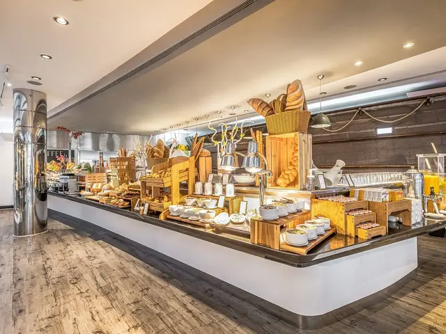 фото отеля Golden Sands Hotel Creek (ex. Hilton Dubai Creek) изображение №25