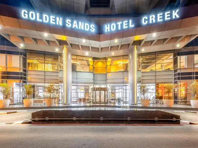 фото отеля Golden Sands Hotel Creek (ex. Hilton Dubai Creek) изображение №17